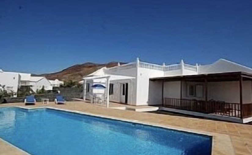 Villa Era Playa Real: 3 bedrooms, with private pool air con & sea views